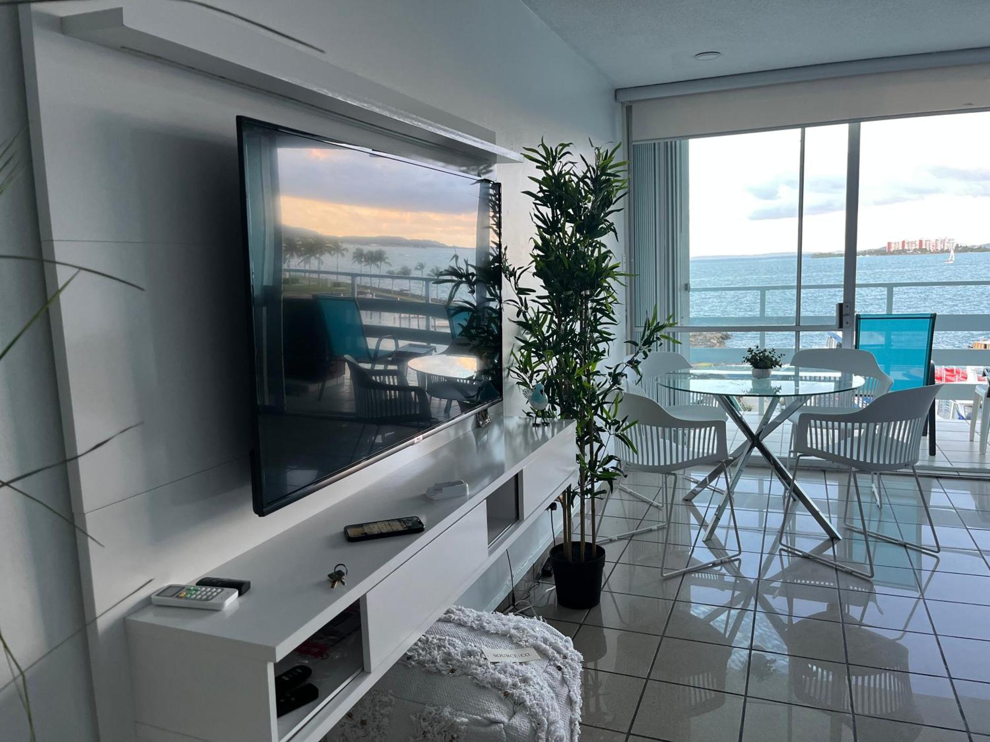 Beautiful Ocean Blue Love Oceanfront Apartment 法哈多 外观 照片